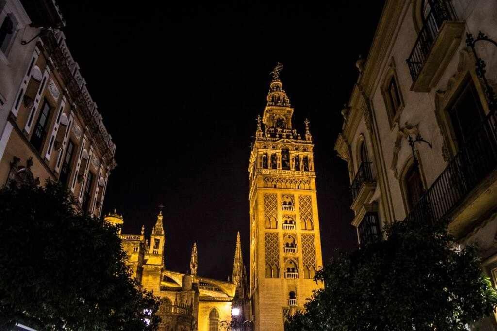Casa Con Piscina Junto Catedral De Hébergement de vacances *