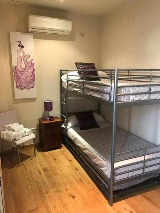 Hébergement de vacances Casa Con Piscina Junto Catedral De *