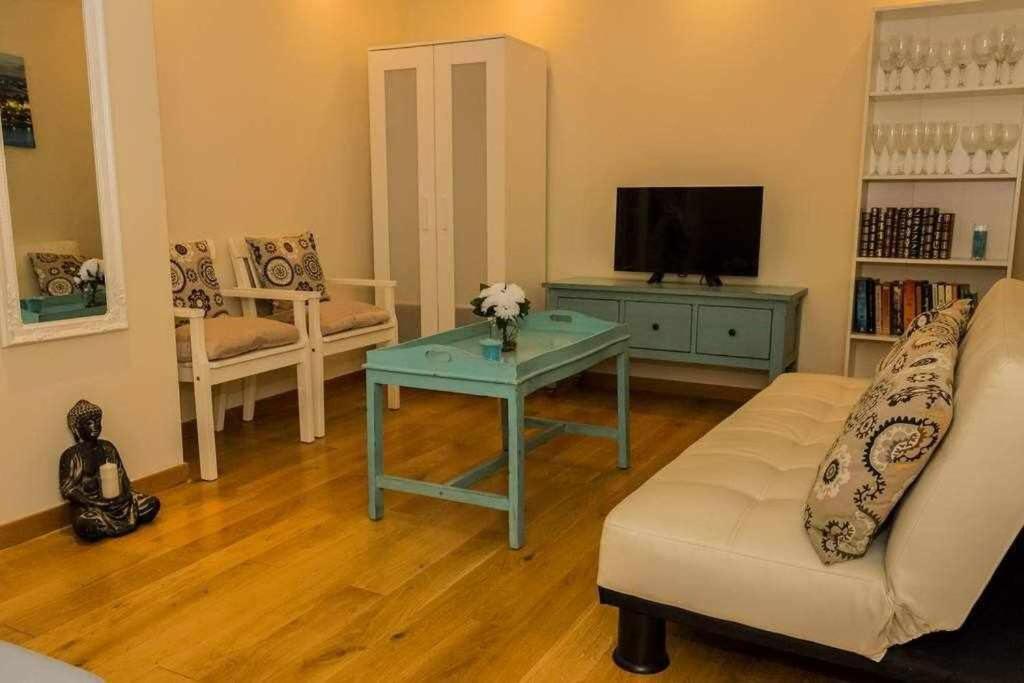 Casa Con Piscina Junto Catedral De